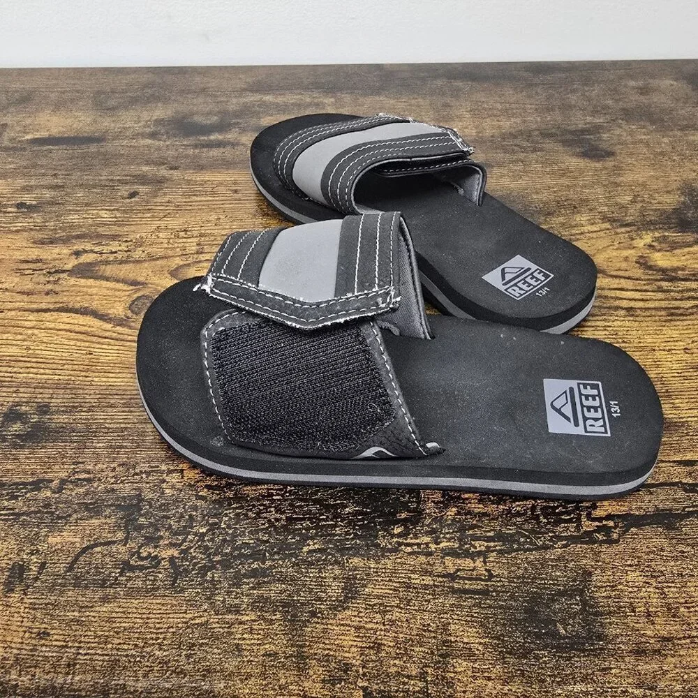 Reef Ahi Slide Sandals Boys Size 13/1 Black Gray Adjustable Top Strap Slip On